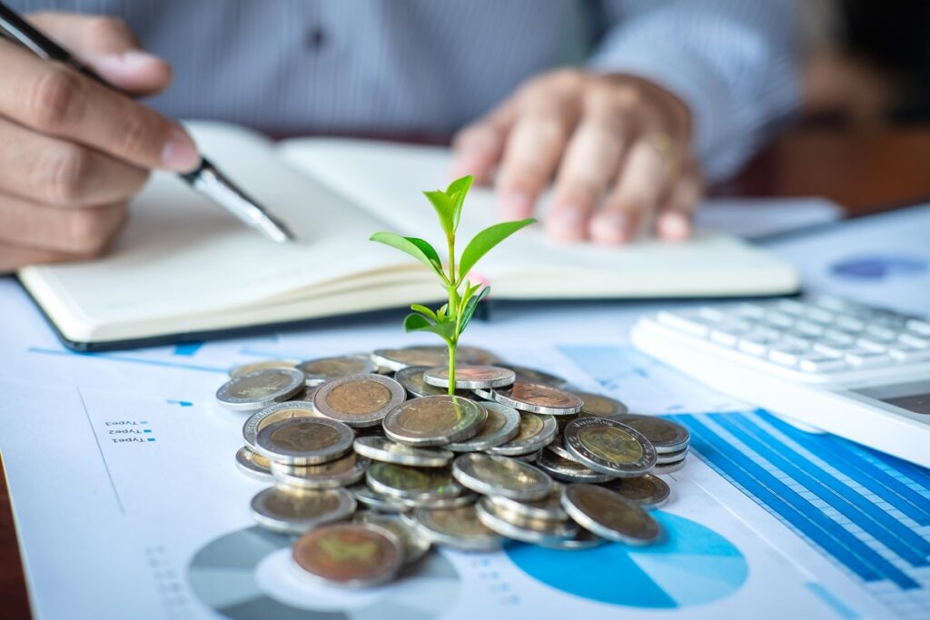 financial-growth-concept-with-coins-and-plant-spro-2026-03-09-22-55-21-utc.jpg